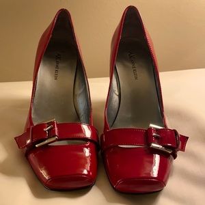 Anne Klein patent leather square closed toe heels